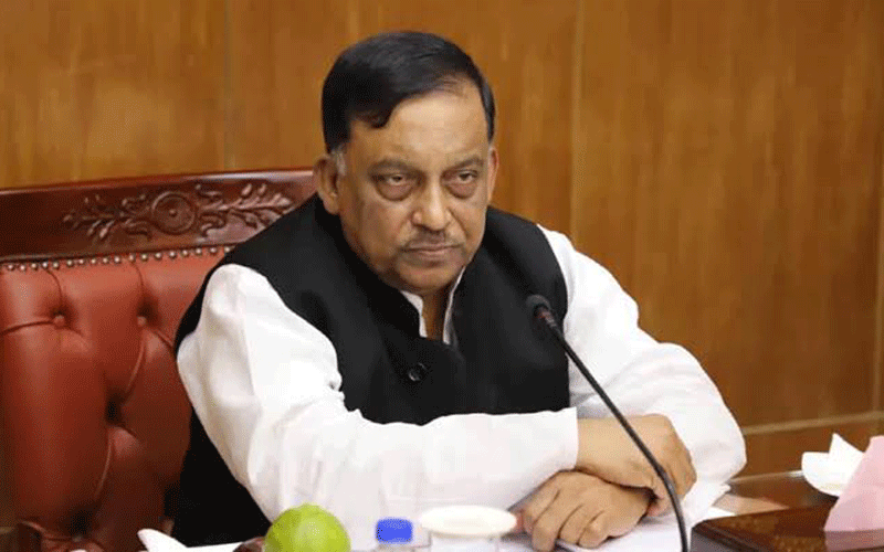 সাবেক স্বরাষ্ট্রমন্ত্রীসহ ১০ জনের বিরুদ্ধে ইন্টারপোলের রেড নোটিশ জারির আবেদন