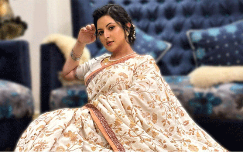 পরীমণির বিরুদ্ধে মামলা