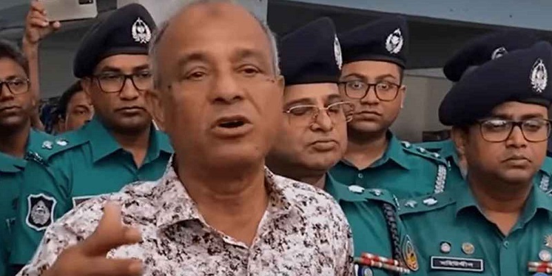 বাংলাদেশে পাচারের জন্যই ভারতে ফেনসিডিল তৈরি হয়: স্বরাষ্ট্র উপদেষ্টা