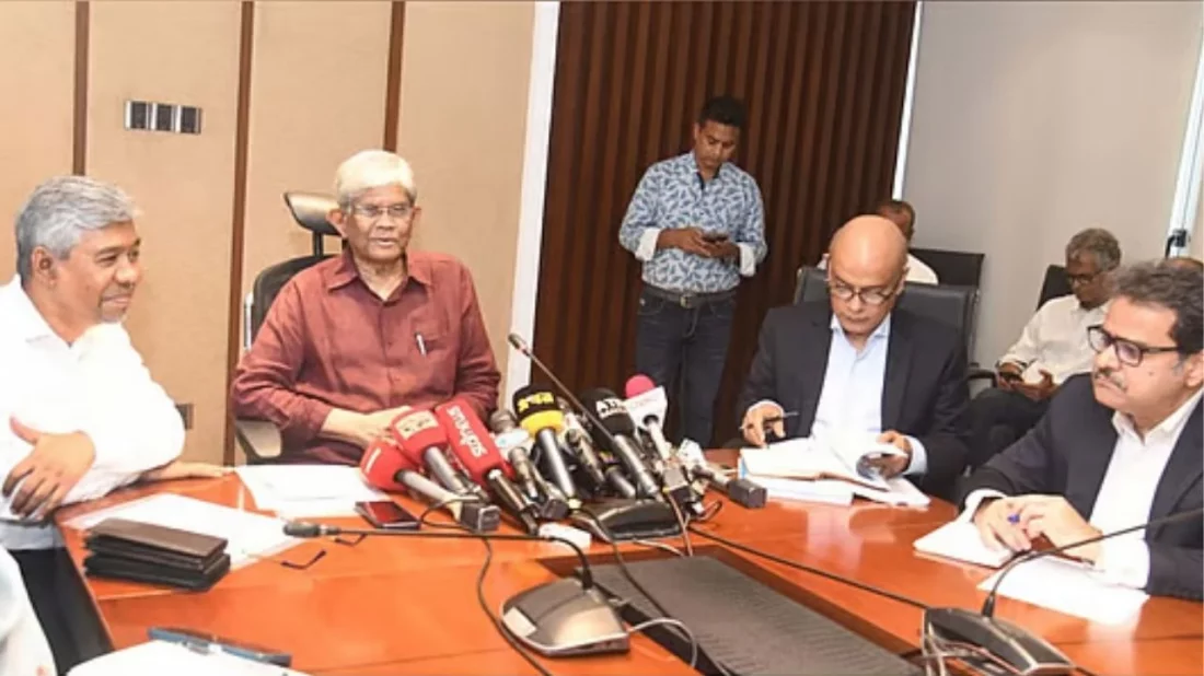বিশেষ সুবিধায় সরকারি চাকরিজীবীদের বেতন বাড়বে কমপক্ষে ১৫০০ টাকা