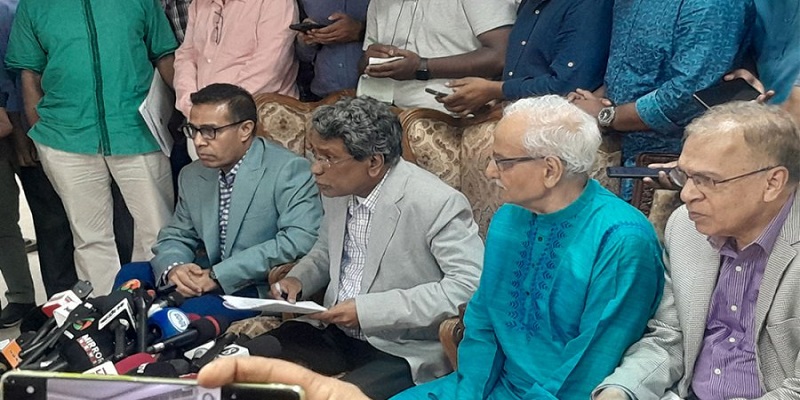 প্রধানমন্ত্রীর মেয়াদের বিষয়ে বিএনপিসহ ৩ দল ছাড়া একমত বাকিরা: আলী রীয়াজ
