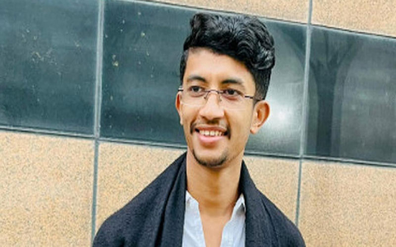 সমন্বয়ক পরিচয়ে গুলশানে চাঁদাবাজি: রিয়াদের বাসা থেকে ২ কোটি ২৫ লাখ টাকার চেক উদ্ধার