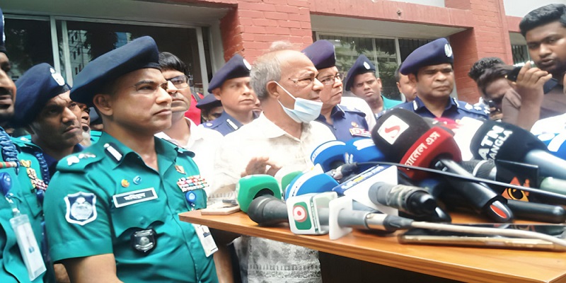 মবে জড়িতদের বিরুদ্ধে ব্যবস্থা নেওয়া হচ্ছে: স্বরাষ্ট্র উপদেষ্টা