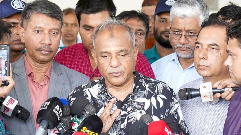 নির্বাচনের আগে আশা করছি সব অস্ত্র উদ্ধার করতে পারব: স্বরাষ্ট্র উপদেষ্টা